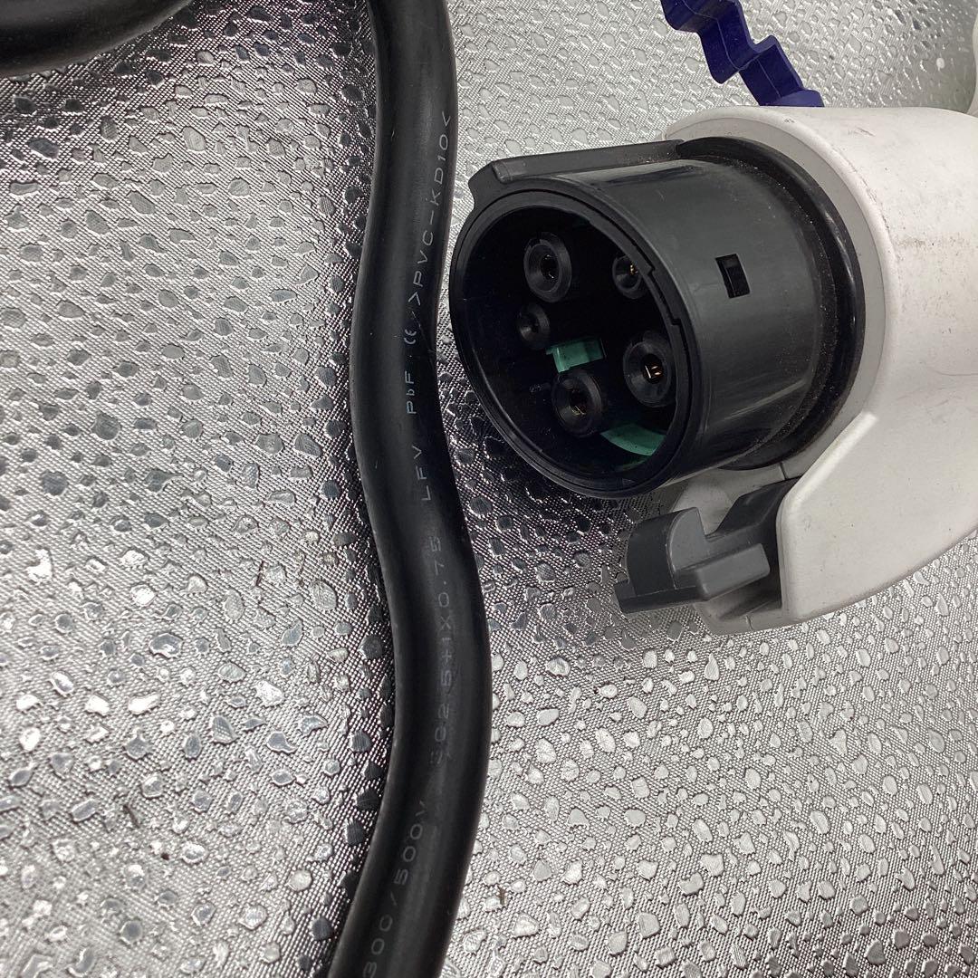 三菱アウトランダーPHEV YAZAKI製(9499D510) 充電ケーブル