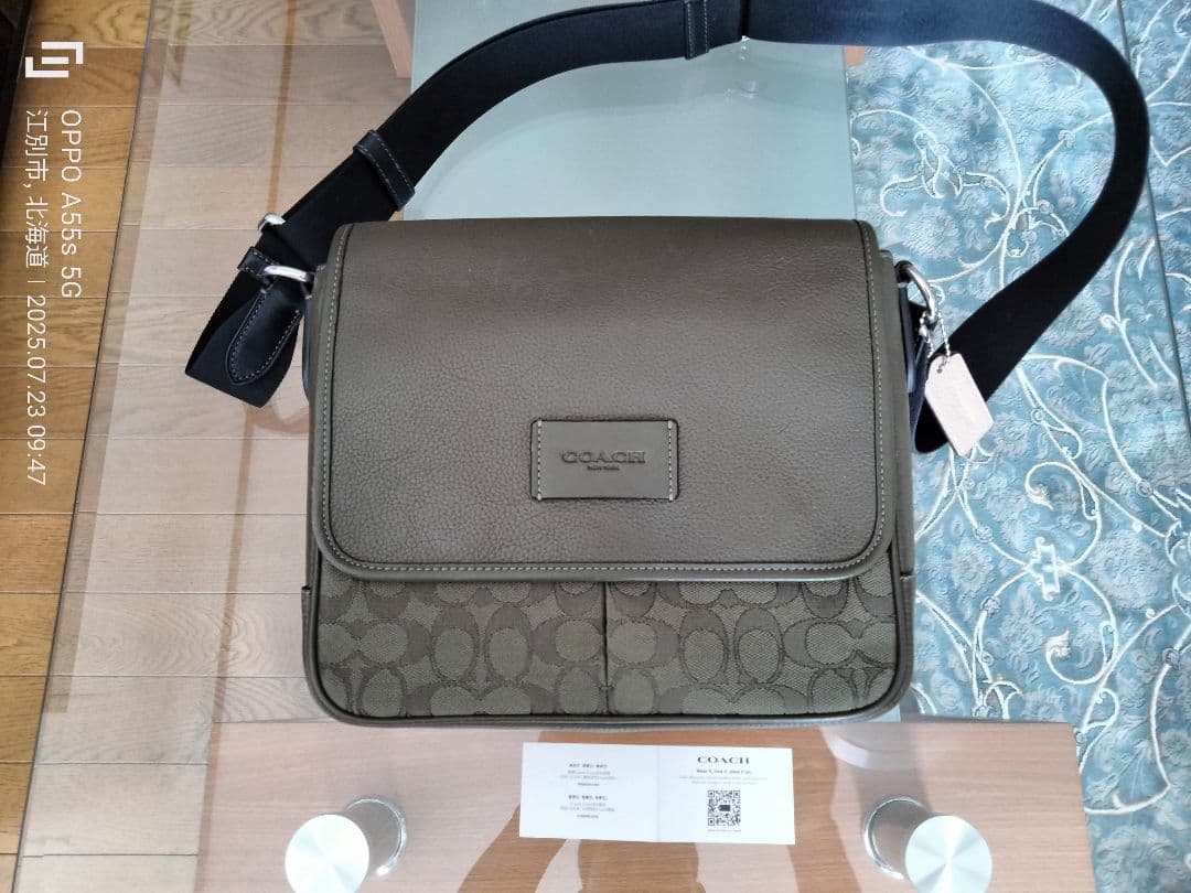 【美品！】COACH メンズメッセンジャーバッグ（ オリーブ＆グリーンカラー）