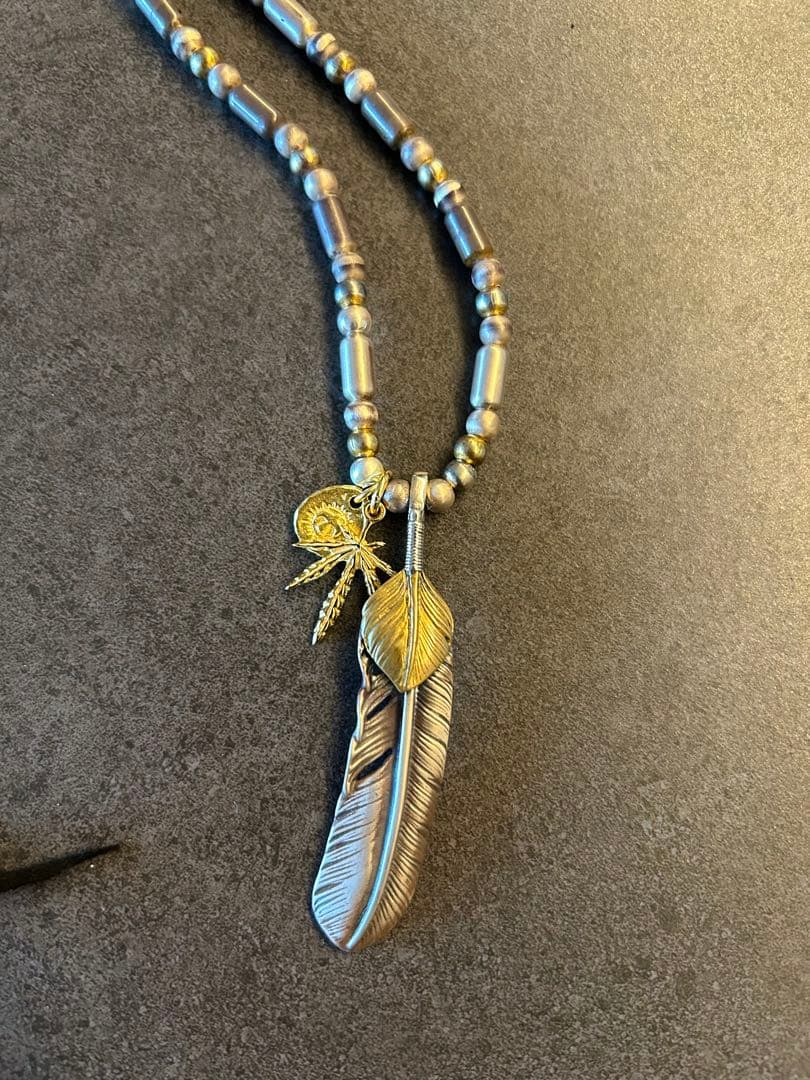 パイプビーズ一連 上金 ハート 特大 フェザー 全金メタル グラス ネックレス