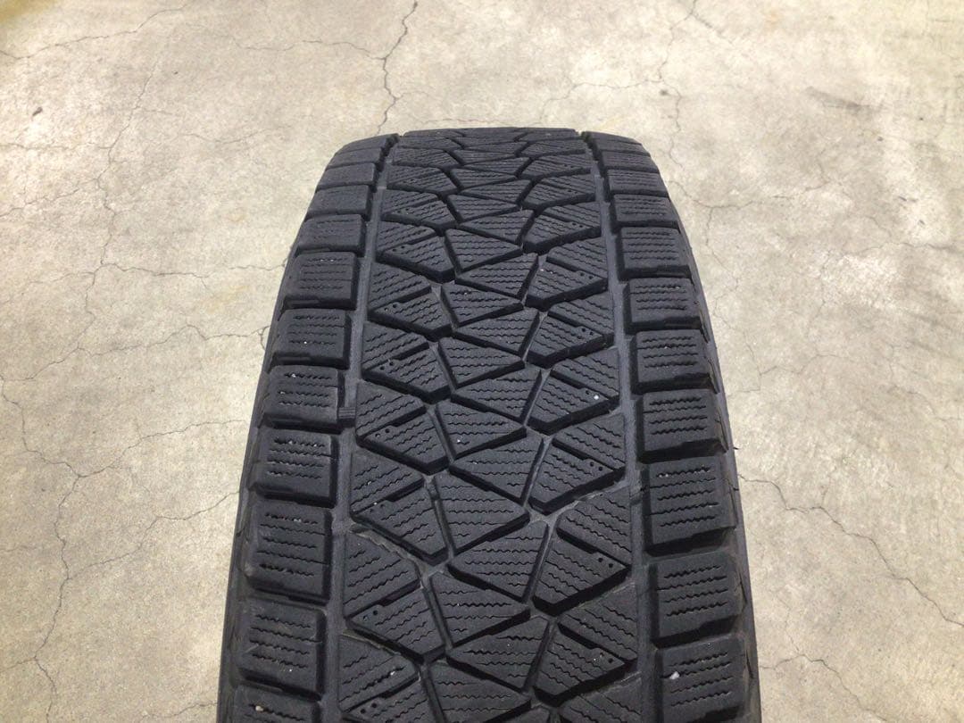 激安 215/70R16 ブリヂストン DM-V2 スタッドレス 4本 送料込み