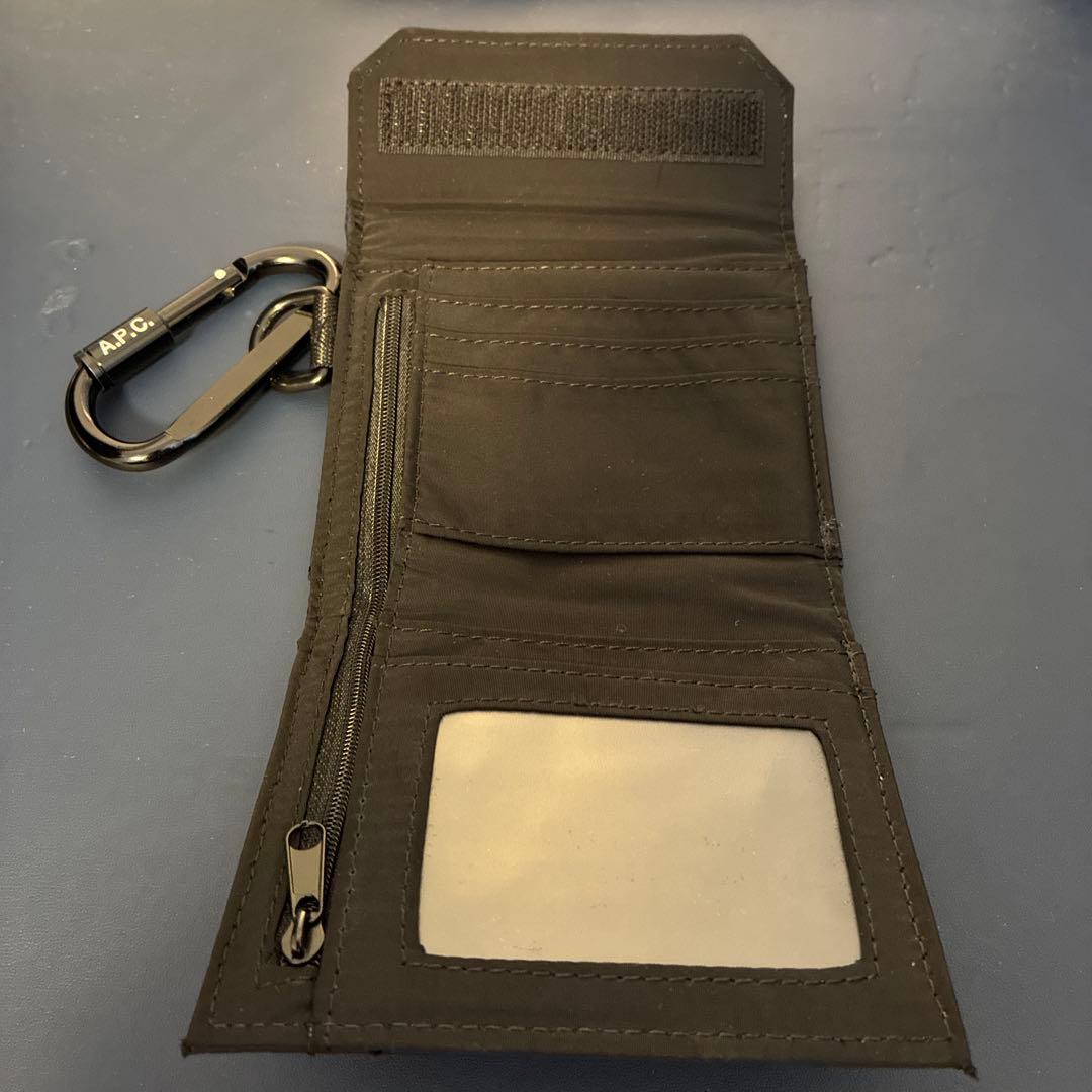 A.P.C. カラビナ付き財布 PORTE-MONNAIE TREK ネイビー