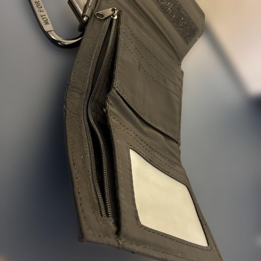 A.P.C. カラビナ付き財布 PORTE-MONNAIE TREK ネイビー