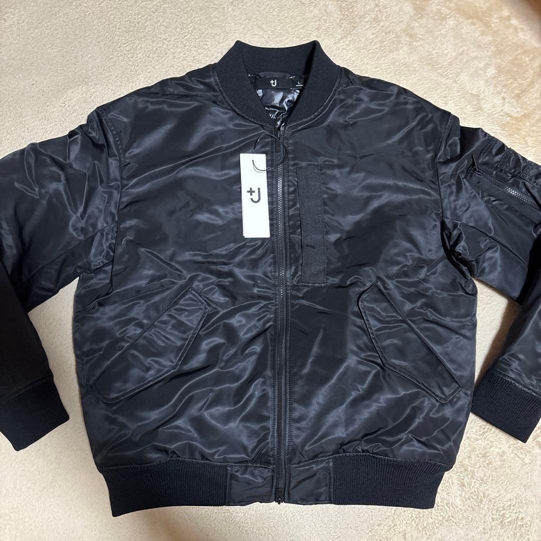 ユニクロ　＋J復刻ハイブリッドダウンオーバーサイズMA-1 L 黒2026年版