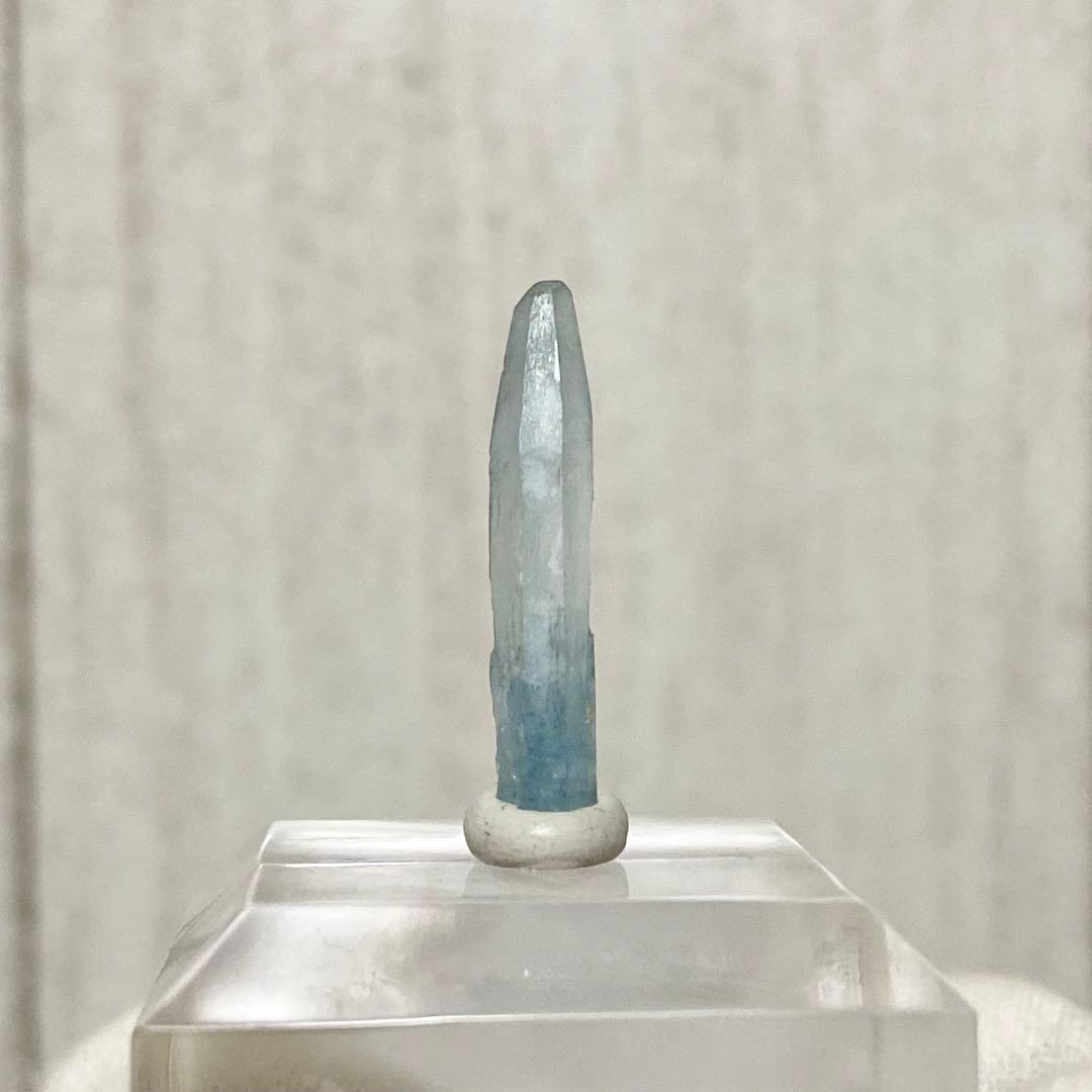 アクアマリン　コークボトル　ベリル　鉱物標本　原石　天然石　ストーン　緑柱石