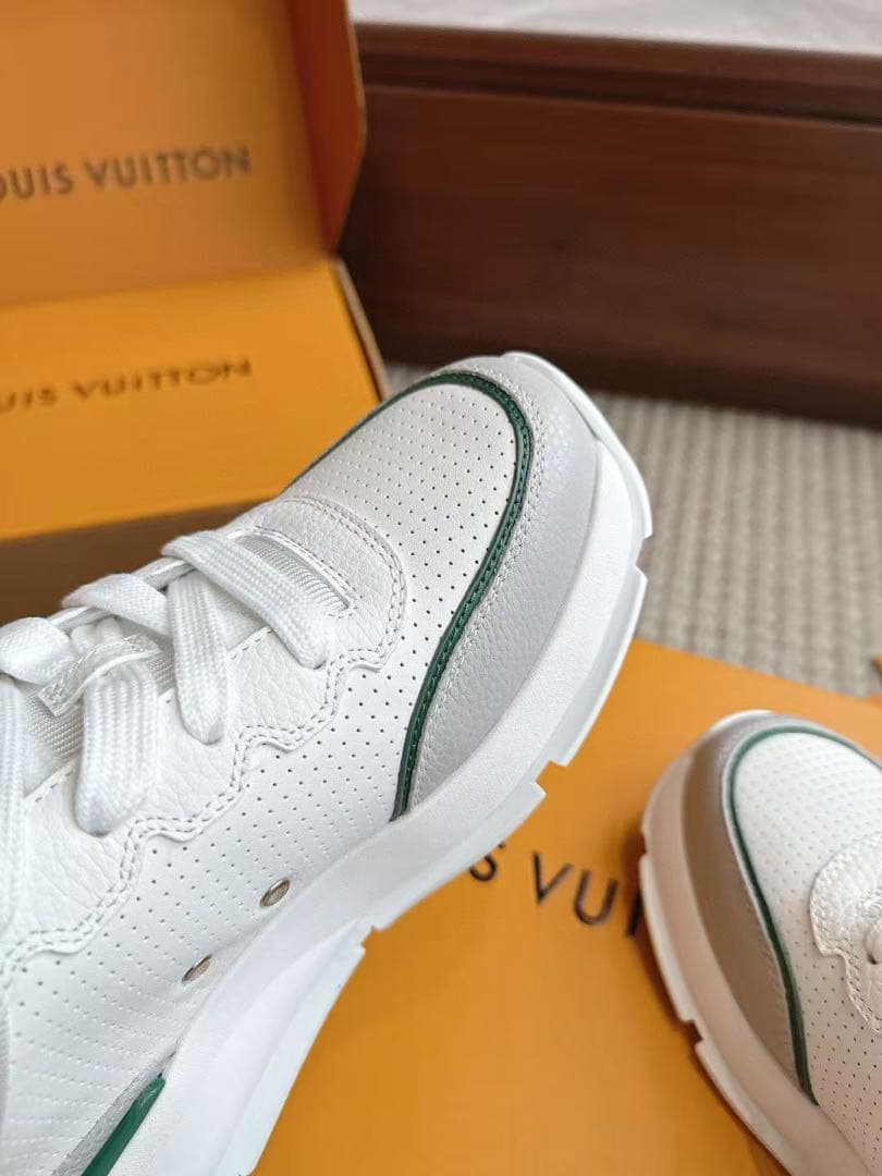 LOUIS VUITTON スニーカー ホワイト/グリーン