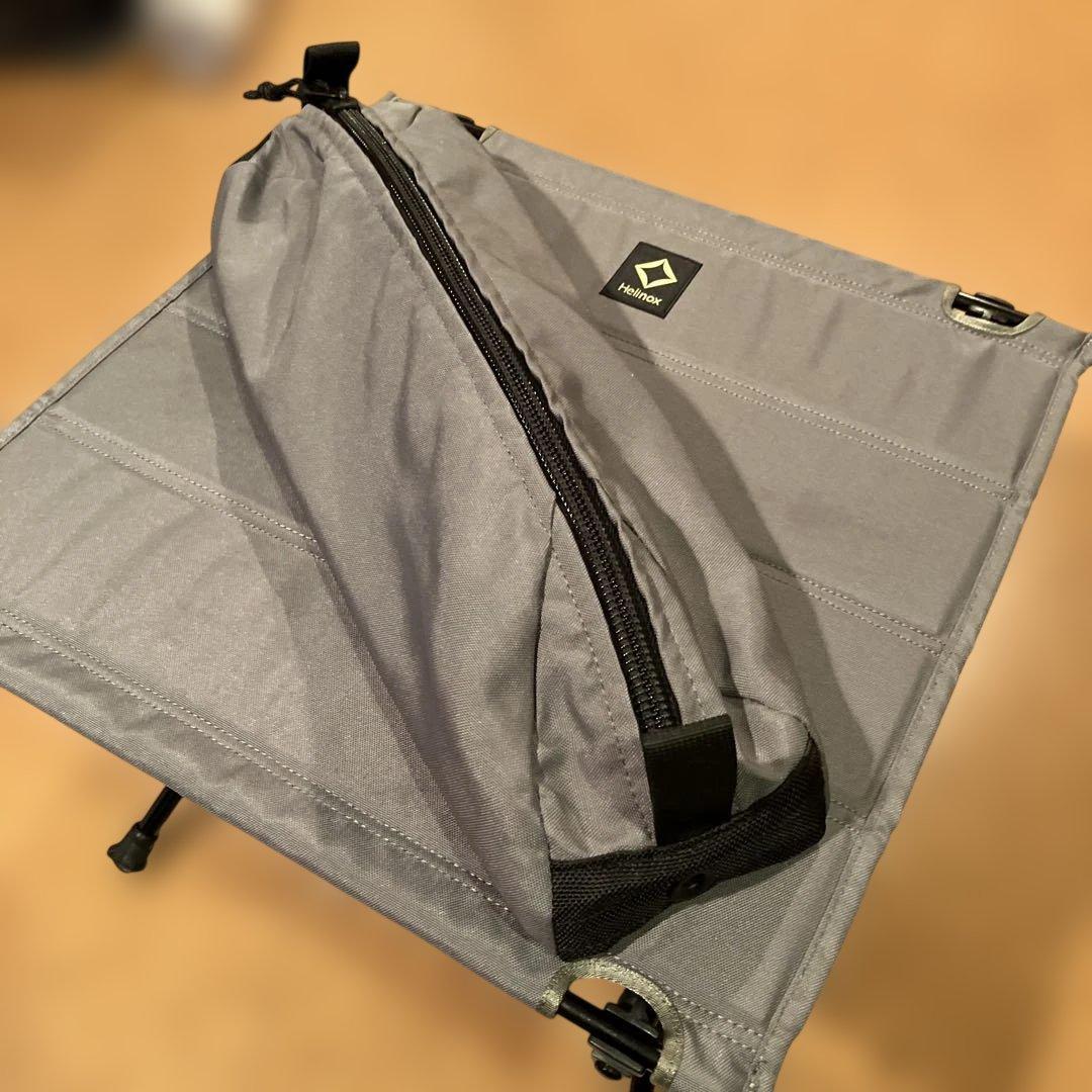ヘリノックス　テーブル　グレー