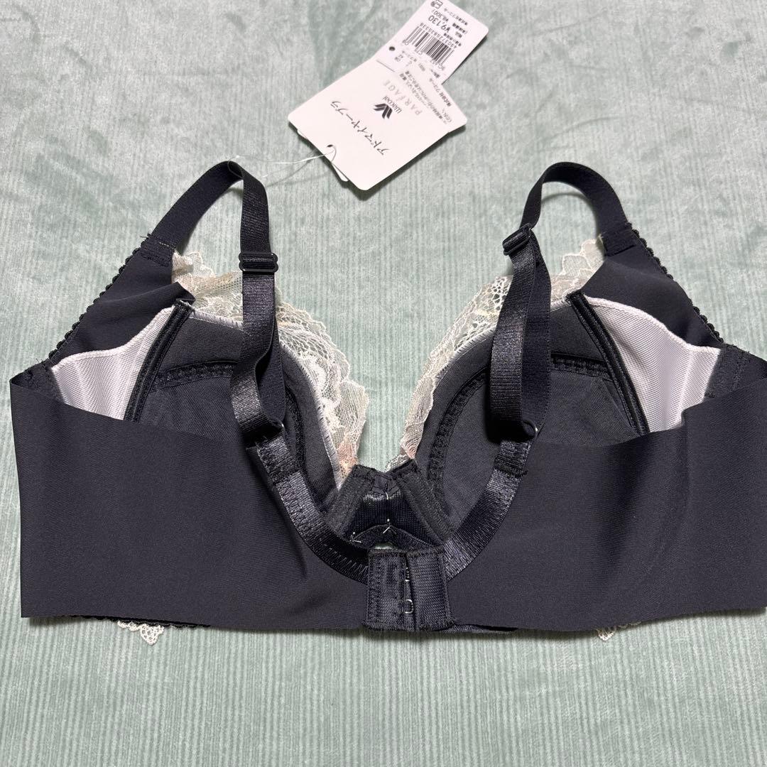 ★新品・未使用★ワコールパルファージュ　ブラジャーC75ショーツL