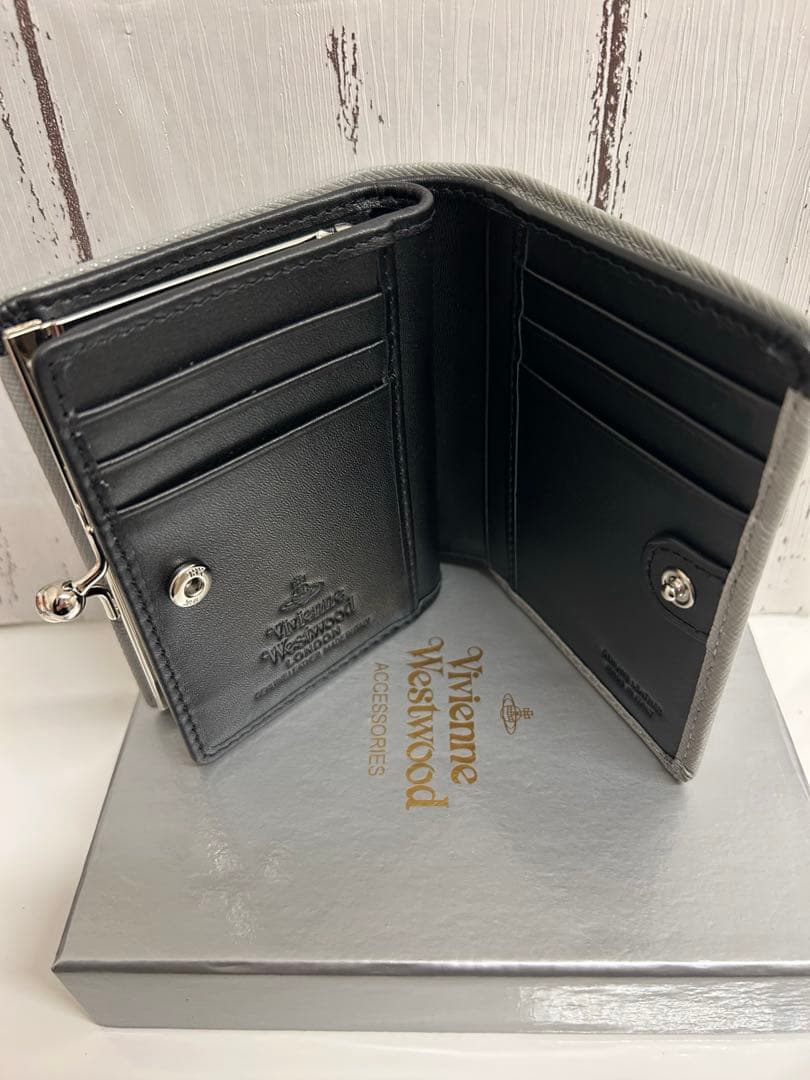 【ショッパー付き】Vivienne Westwood　二つ折り財布　グレー