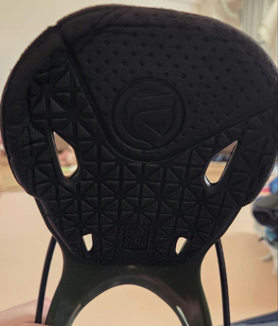 FLOWスノーボード ビンディング ケース付き