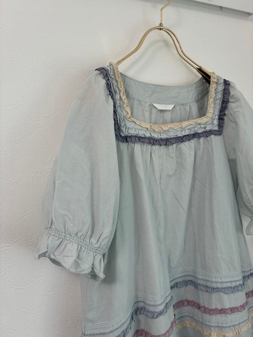 PINK HOUSE スクエアネック フリル ブラウス ライトブルー 半袖シャツ