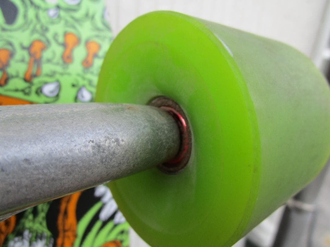 GRAVITY グラヴィティー　スケートボード　スラスター3　サーフイン陸トレ