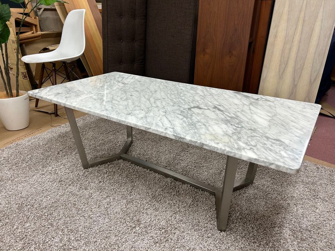 モデルルーム展示品天然大理石センターテーブル