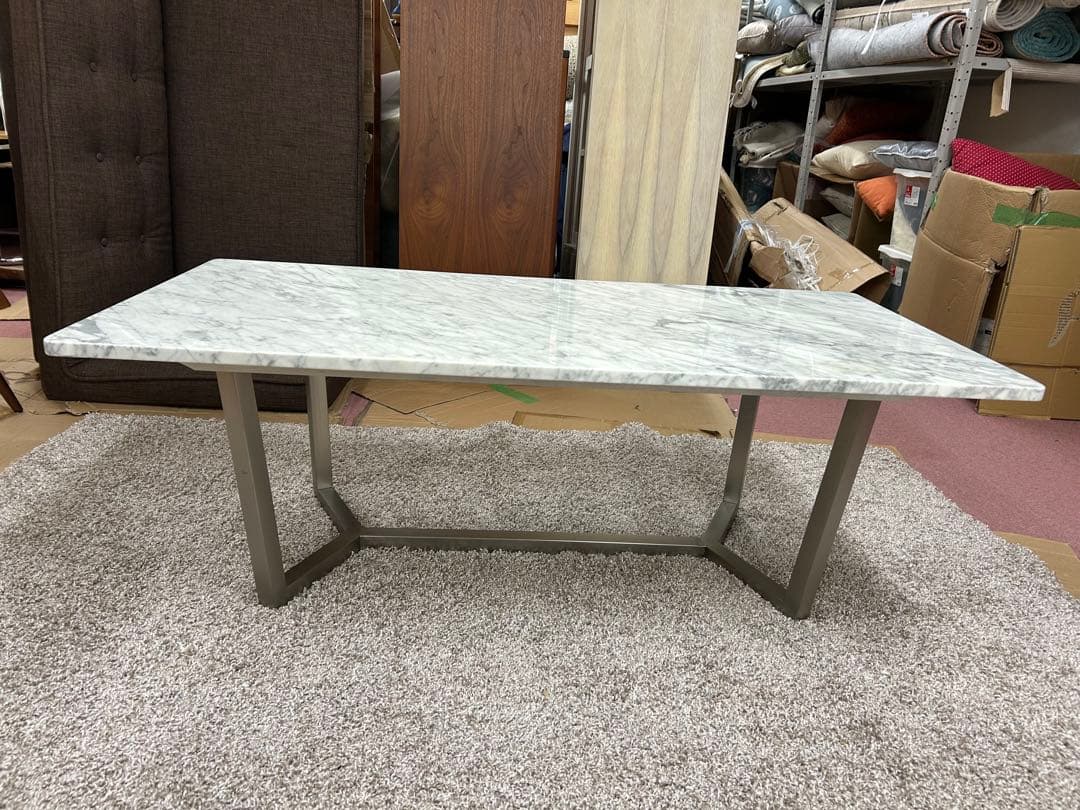 モデルルーム展示品天然大理石センターテーブル