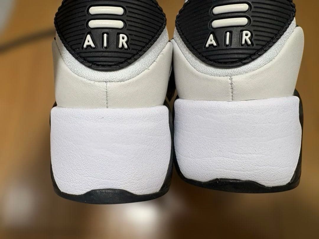 NIKE エアマックス90 lv8 IB0170-100