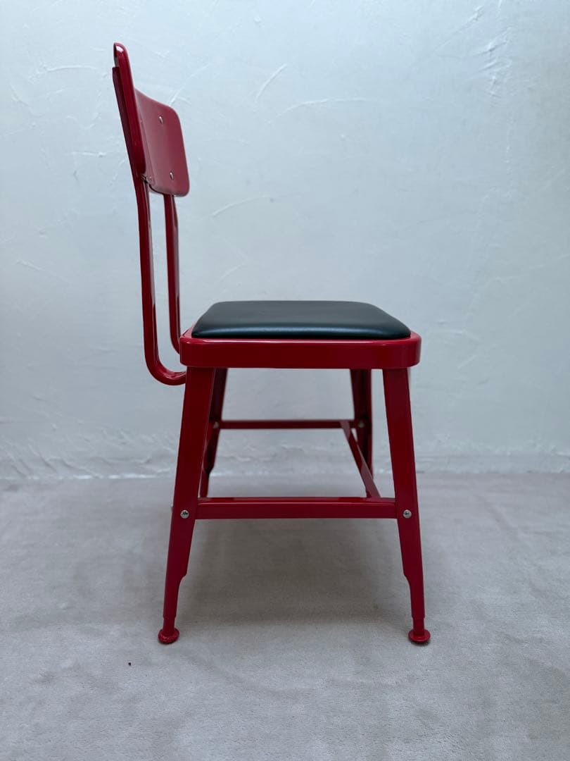 送料込みDULTONレトロ風 赤い金属椅子　2脚セット