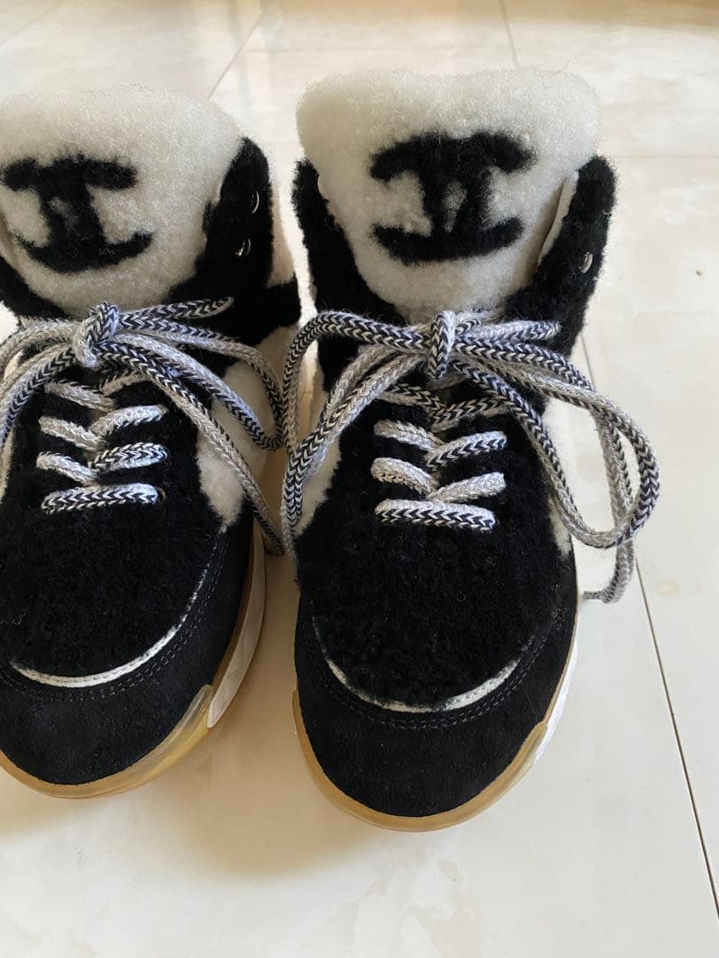 美品 シャネル ムートン ハイカット スニーカー 36 23cm CHANEL