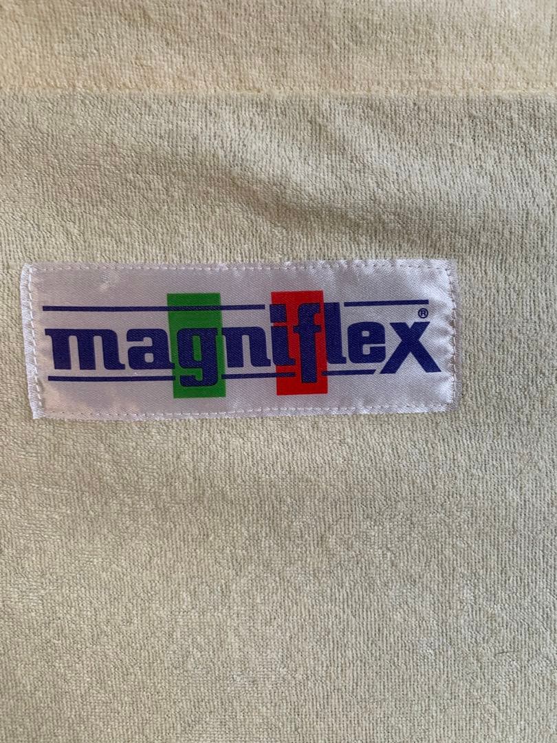 マニフレックス折りたたみ式マット2つ