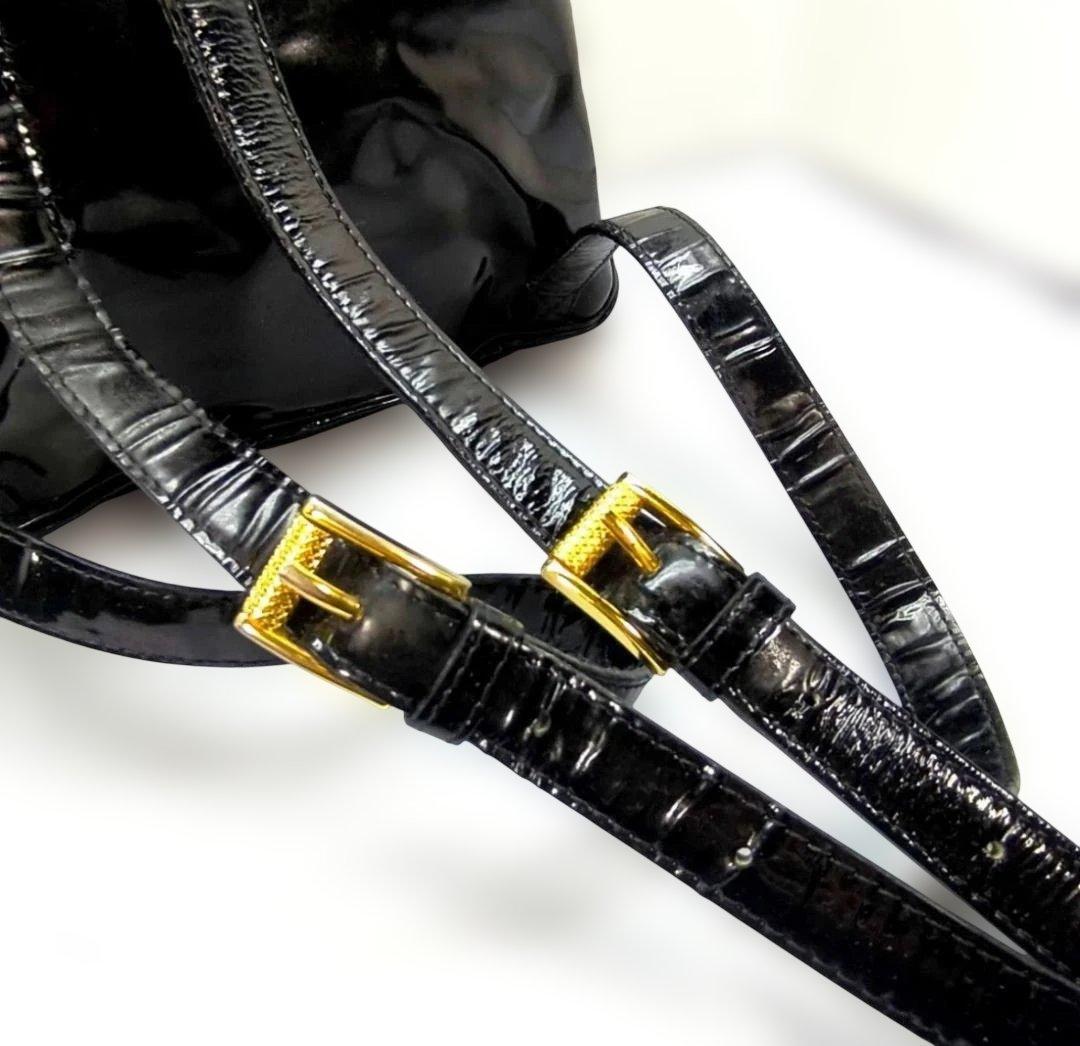 BOTTEGA VENETA イントレチャート リュック 黒 ボッデガヴェネタ