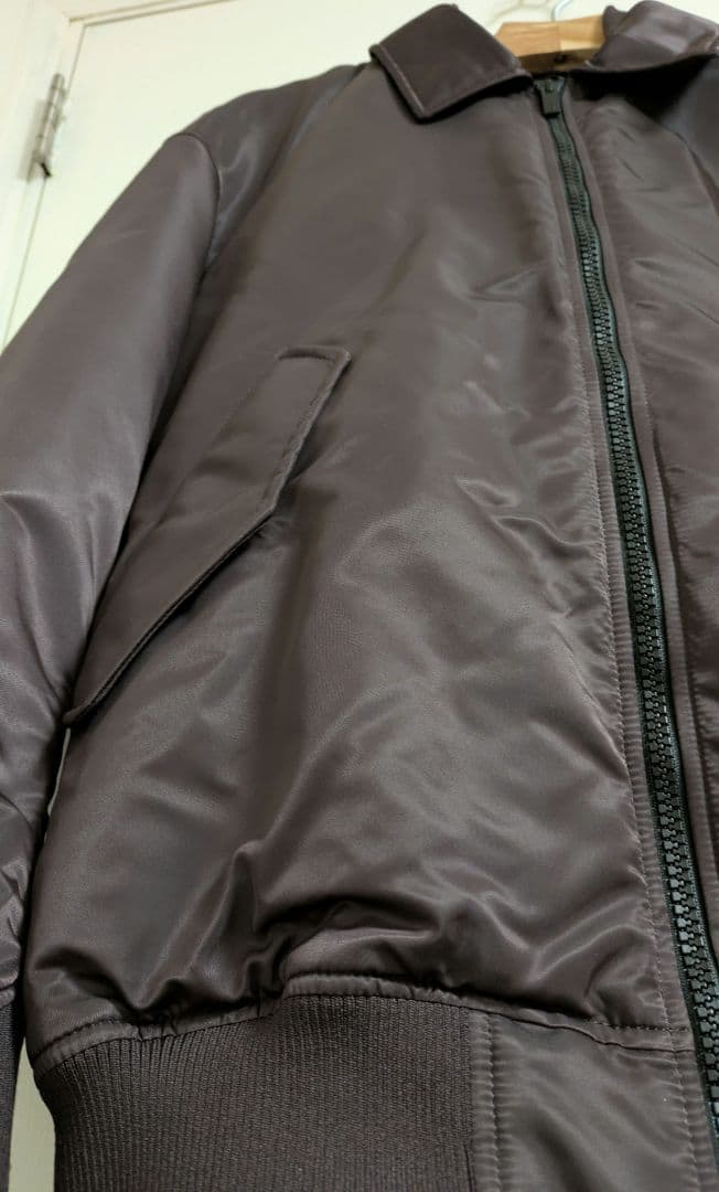 ダウンオーバーサイズリブブルゾン ＋j ユニクロ Lサイズ