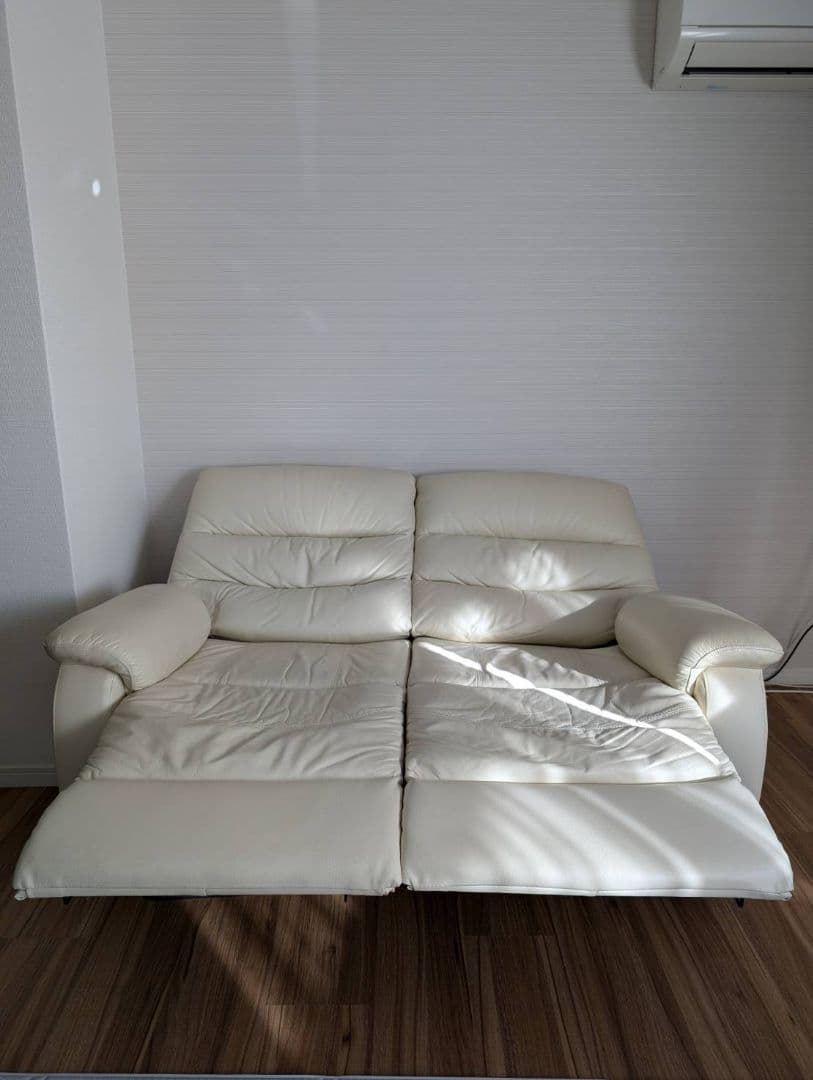 ニトリ　本革リクライニングチェア