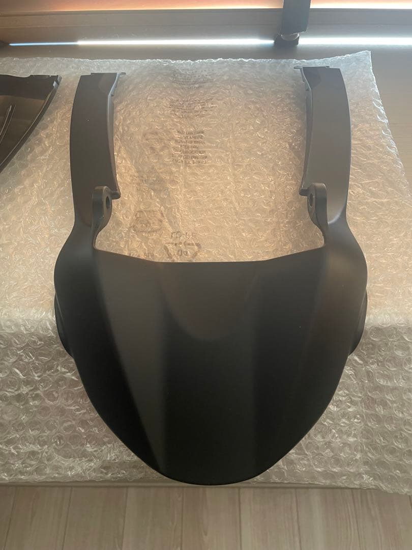 ドゥカティスクランブラーリアフェンダー