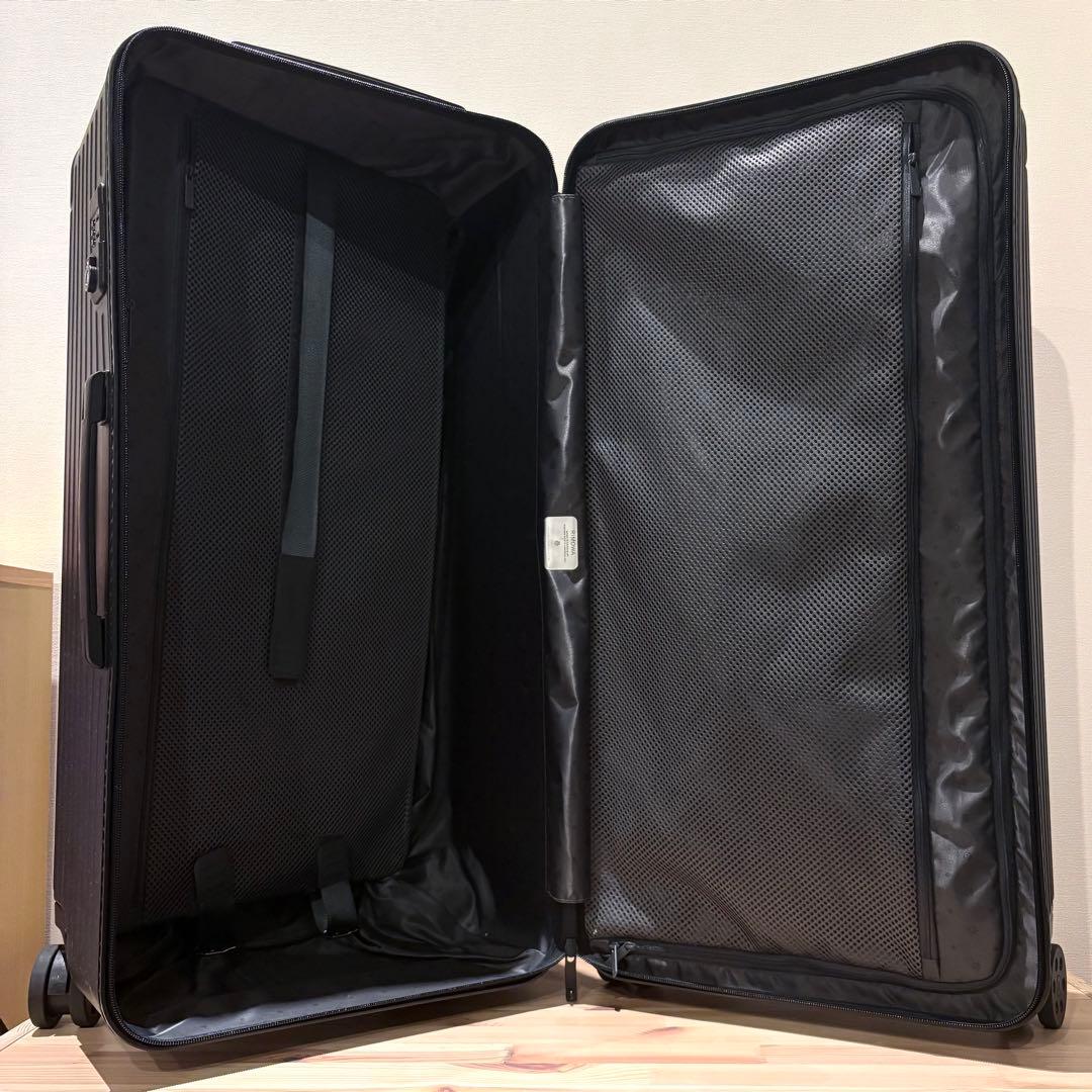 生涯保証　RIMOWA Essential Trunk Plus キャリケース