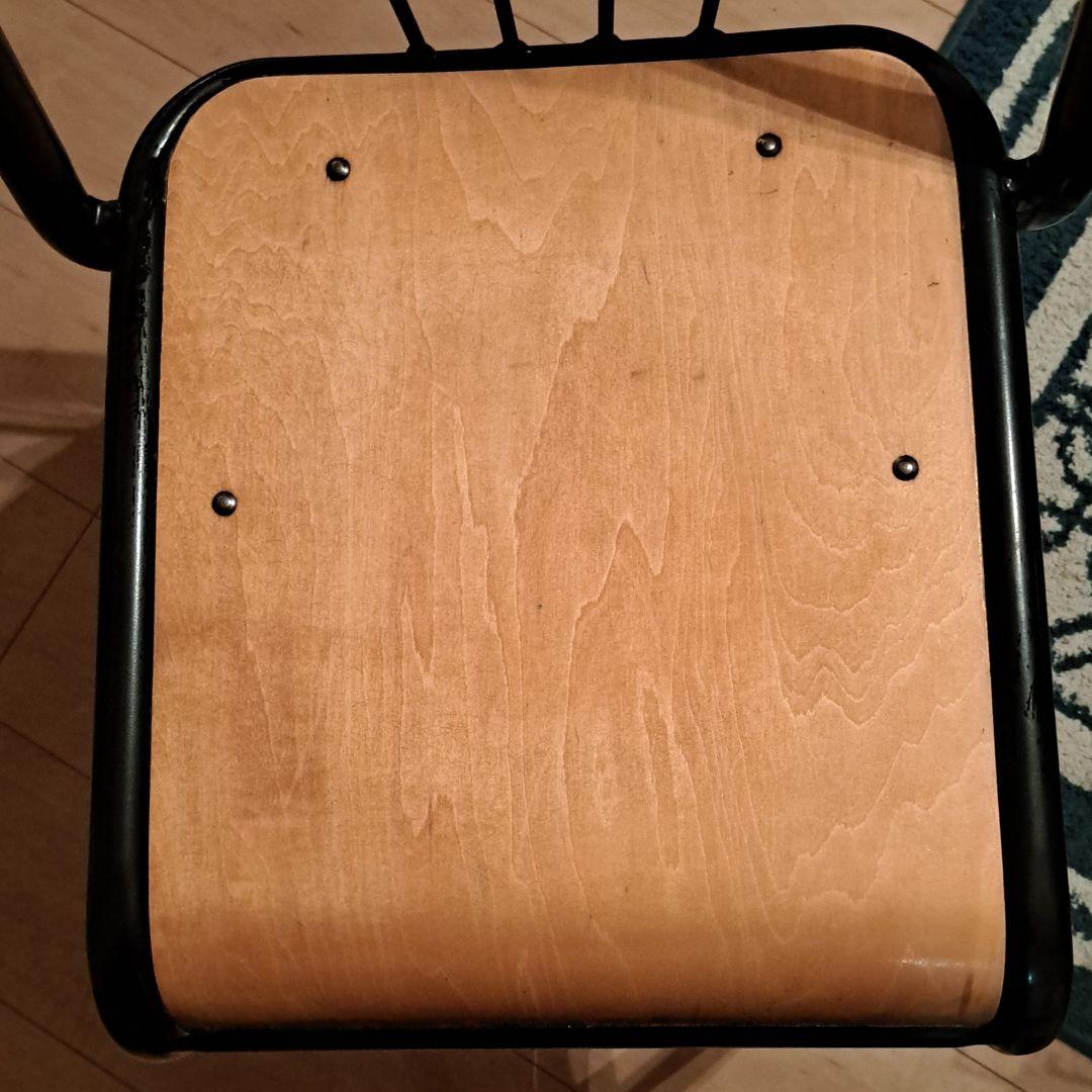 アイアンチェア