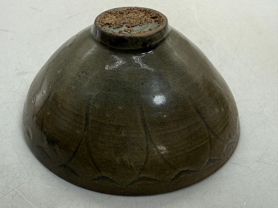 高麗青磁　蓮弁紋お碗　アンティーク　送料込み251217