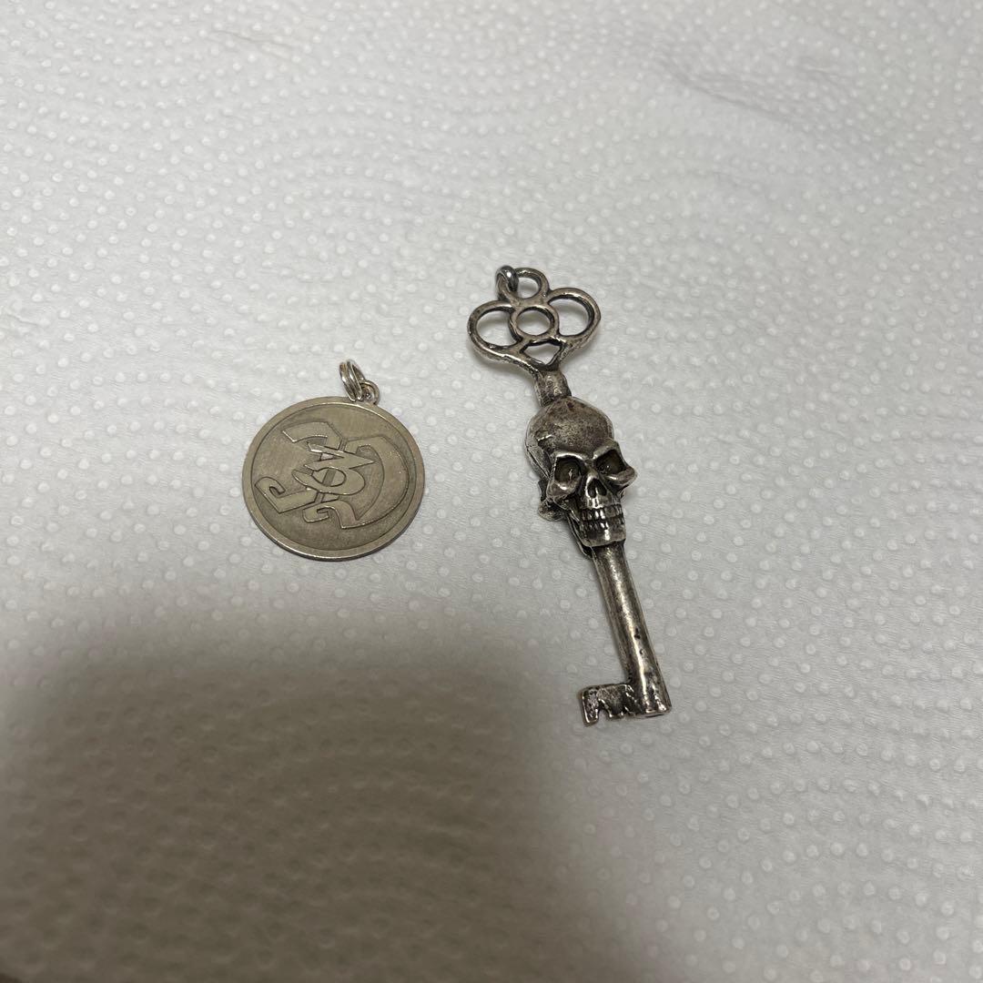 ジョニー・デップ愛用 ブルーベイヤー スカルキーネックレス JD ペンダント