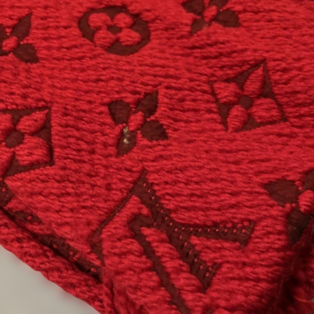 LOUIS VUITTON ルイヴィトン マフラー 赤