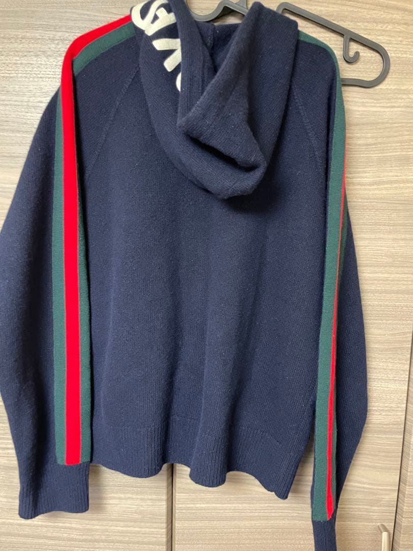 GUCCI ネイビー フルジップパーカー