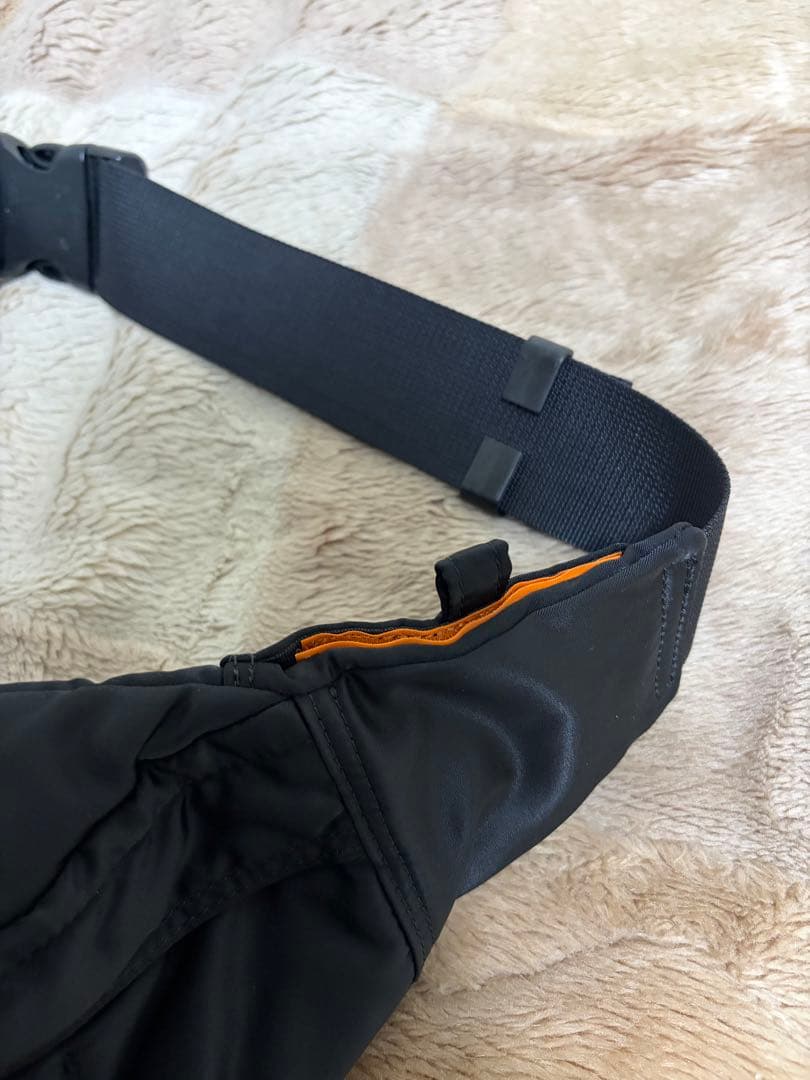 美品 PORTER ボディバッグ ウエストバッグ ブラック タンカー