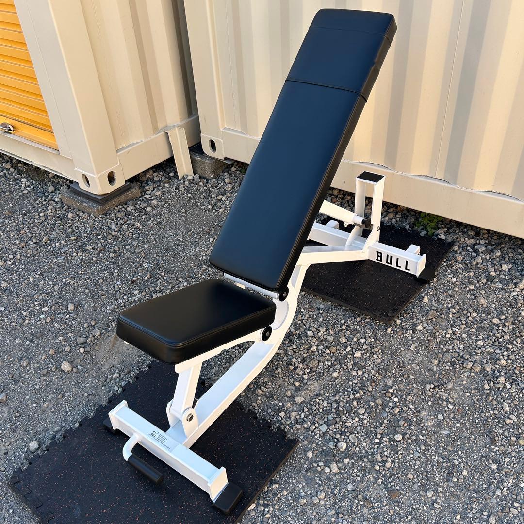 未使用 BULL アジャスタブルベンチ　MBC ONI ROGUE ELEIKO