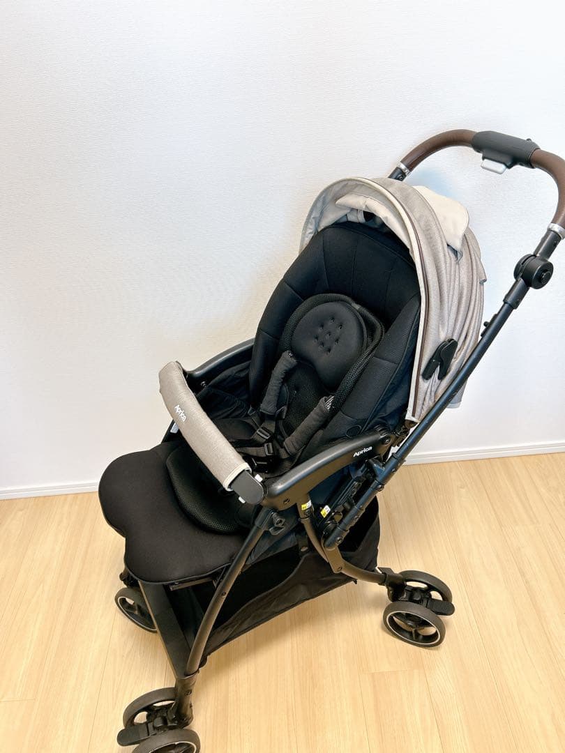 ⭐︎価格更新⭐︎【美品】2024年製　ラクーナクッションフリープラスAC