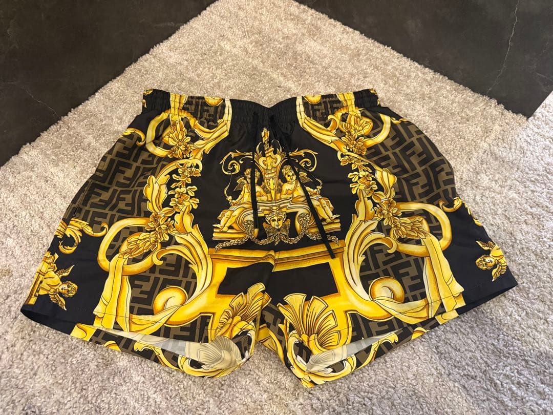 FENDACE FENDI× VERSACE水着 サイズ48 ゴールドバロック