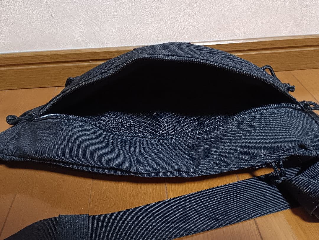 BRIEFING ショルダーバッグ