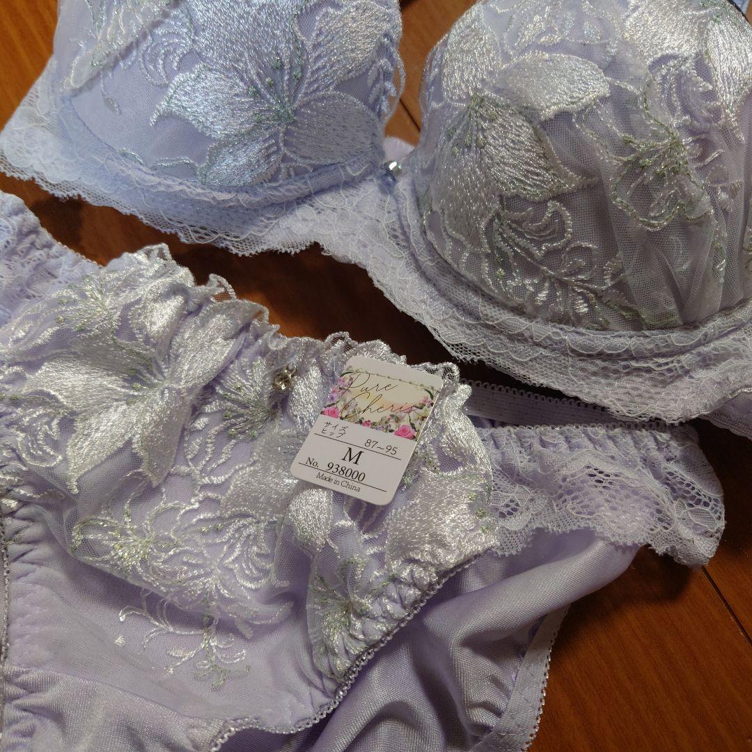 花柄刺繍ブラジャーショーツセット C70　下着　上下　まとめ売り