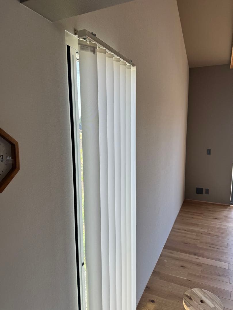 ジアス　バーチカルブラインド　2200×650 ホワイト　数ヶ月使用美品