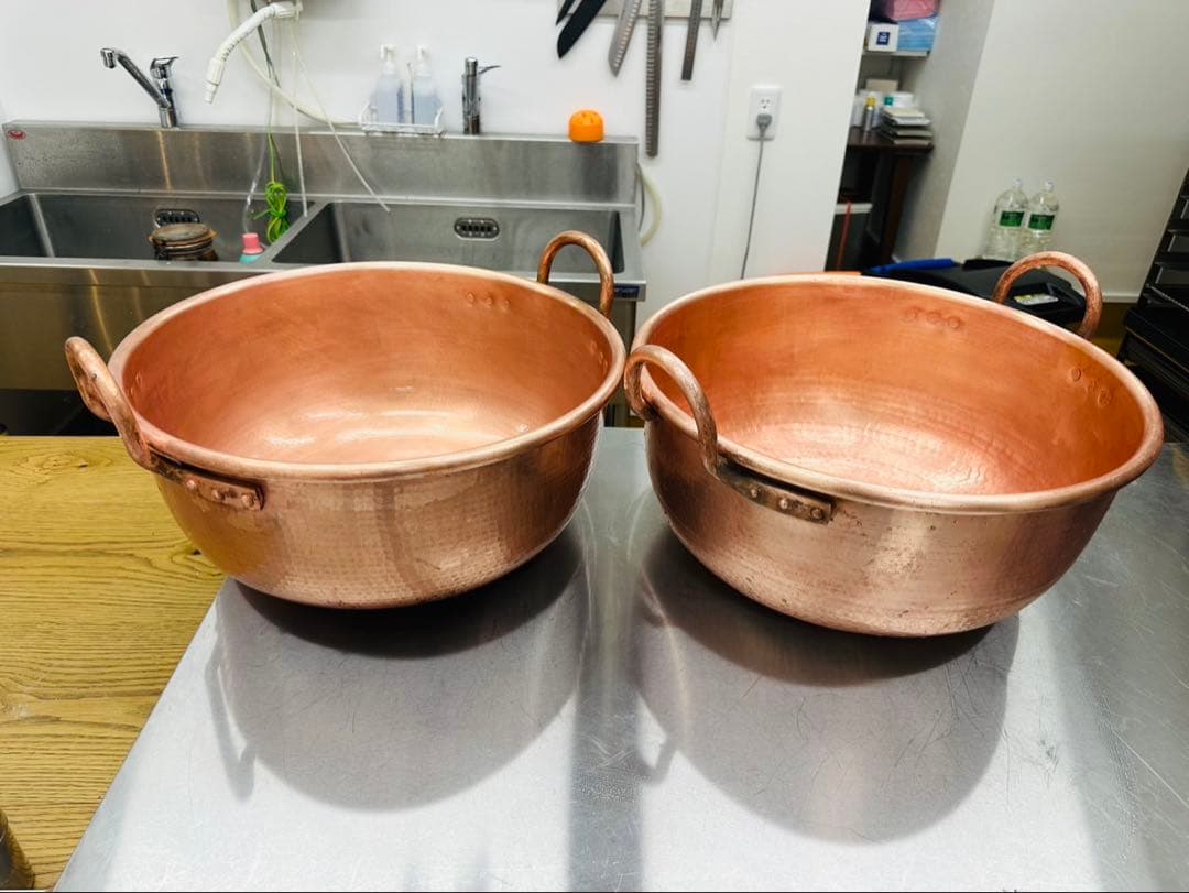 巨大銅鍋(直径約49㎝)
