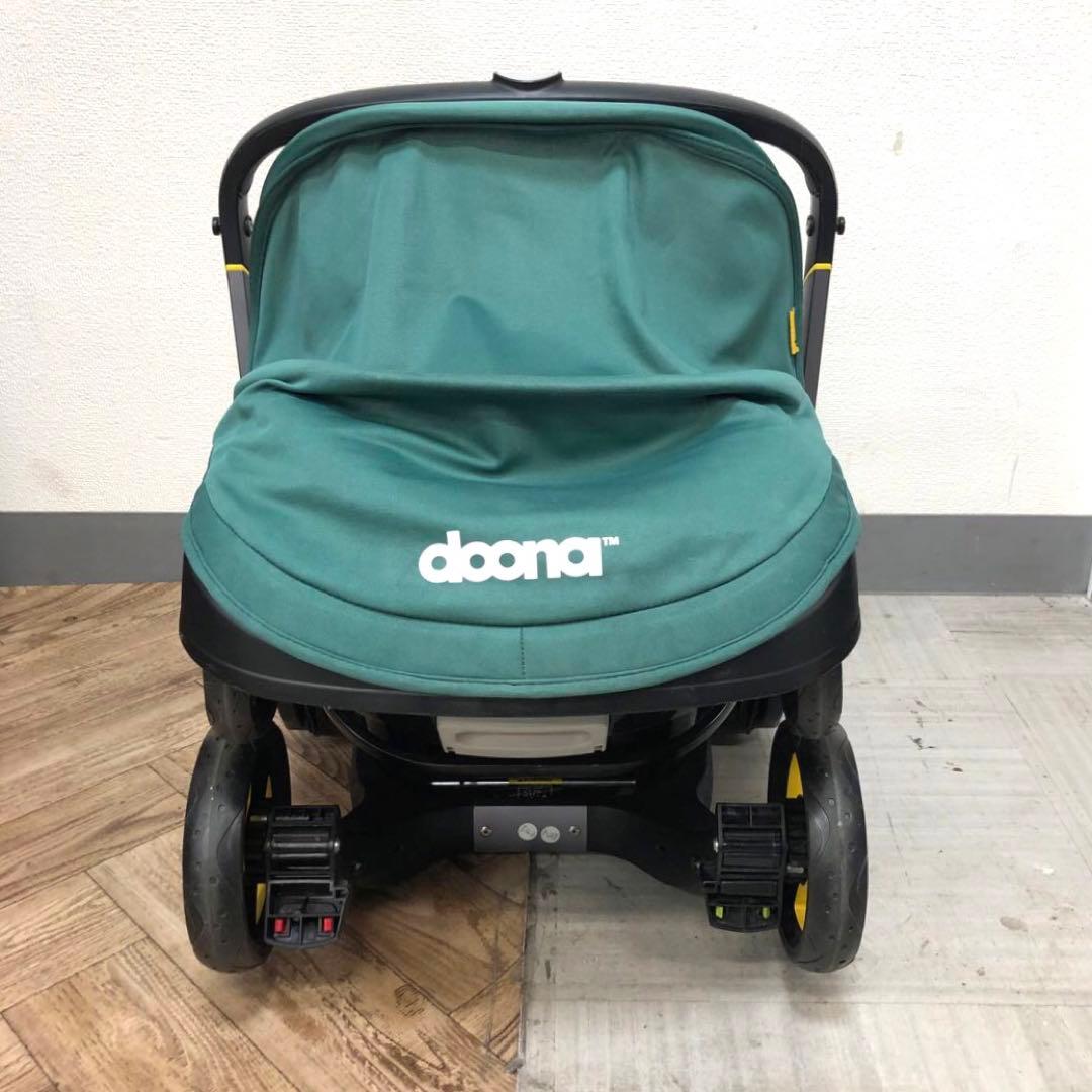 doona＋ ドゥーナ　インファントカーシート　レーサーグリーン