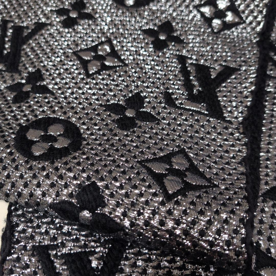 LOUIS VUITTON　マフラー