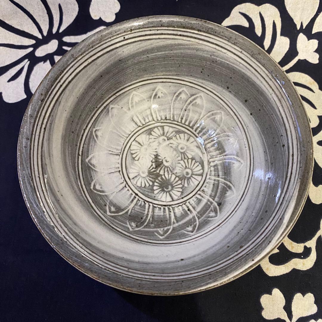 唐津焼作家　中里太亀　三島茶碗・鉢　刷け目　在銘有り・箱無し　二客組　茶道具②