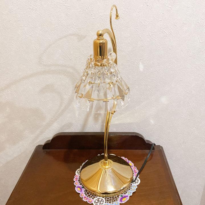 テーブルランプ　エジプト本クリスタル仕様　卓上ランプ　エレガント　お姫様