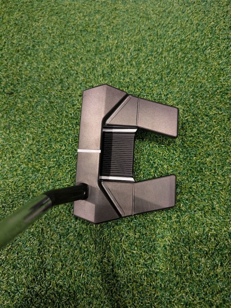 【限定モデル】2025 PHANTOM BLACK 5.5 パター 33インチ