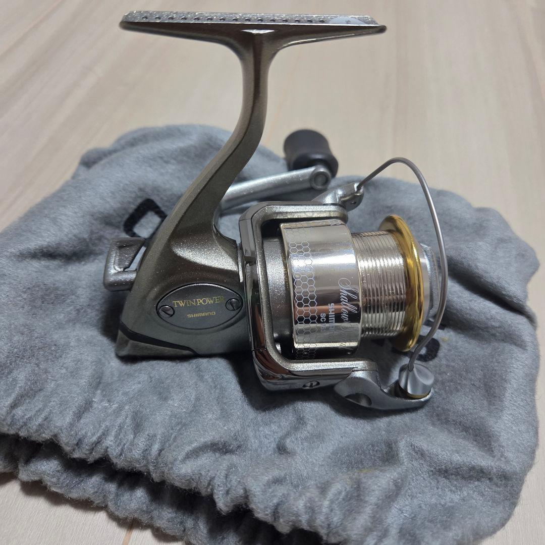 【美品】シマノ ツインパワー3000MgS Shimano TWINPOWER