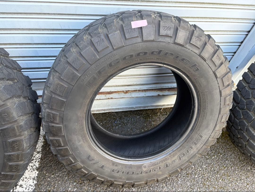 LT255/75R17 4本 ラングラー等