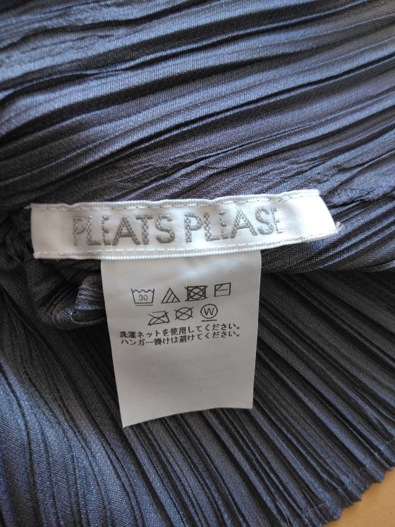 ◇◆イッセイミヤケ プリーツプリーズ トップス◇◆