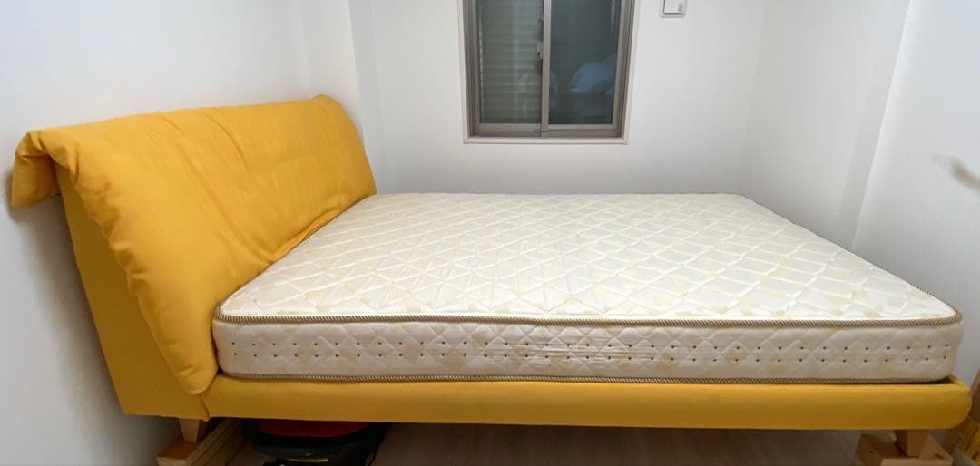 ドリームベッド　セミダブルベッドフレーム、マットレス2点セット