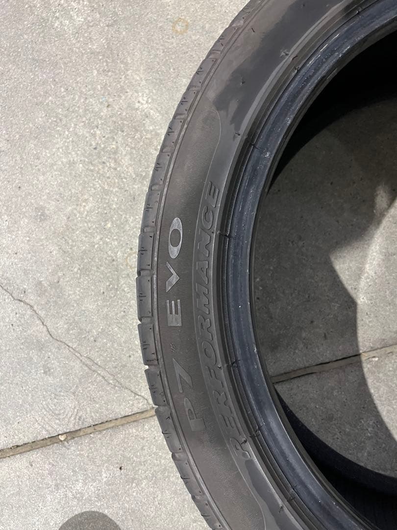 Pirelli P7 EVO 215/45 R17 4本セット
