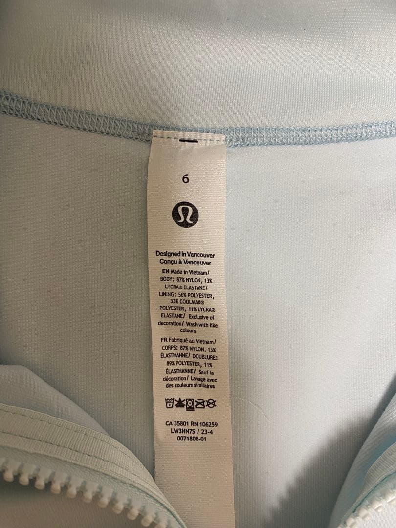 美品 ルルレモン Define ジャケット Nulu 6水色 Lululemon